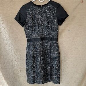Club Monaco Jillian Leather Silk Printed Dress size 6